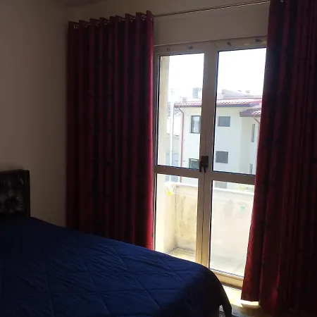 Promenada, 3 Camere, Max 6 Persoane, Locatie Ideala, 10 Min De Mers Pana La Plaja