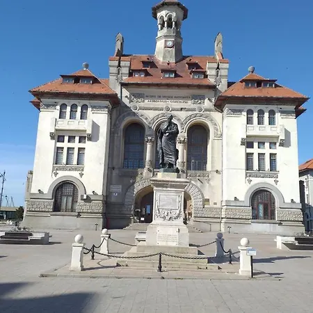 Apartment Promenada, 3 Camere, Max 6 Persoane, Locatie Ideala, 10 Min De Mers Pana La Plaja Constanta