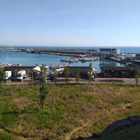 Apartment Promenada, 3 Camere, Max 6 Persoane, Locatie Ideala, 10 Min De Mers Pana La Plaja