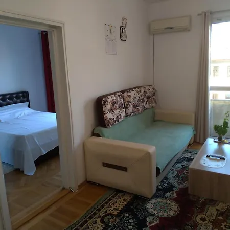 Promenada, 3 Camere, Max 6 Persoane, Locatie Ideala, 10 Min De Mers Pana La Plaja