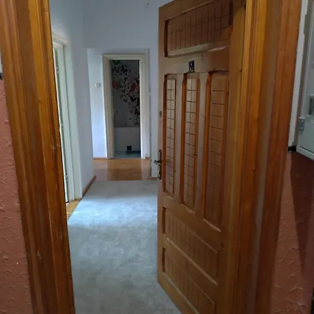 Apartment Promenada, 3 Camere, Max 6 Persoane, Locatie Ideala, 10 Min De Mers Pana La Plaja