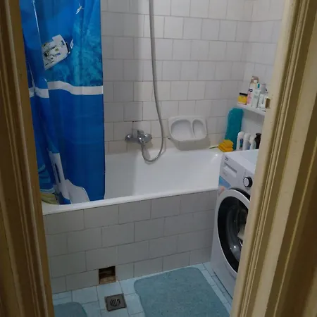 Promenada, 3 Camere, Max 6 Persoane, Locatie Ideala, 10 Min De Mers Pana La Plaja Constanta