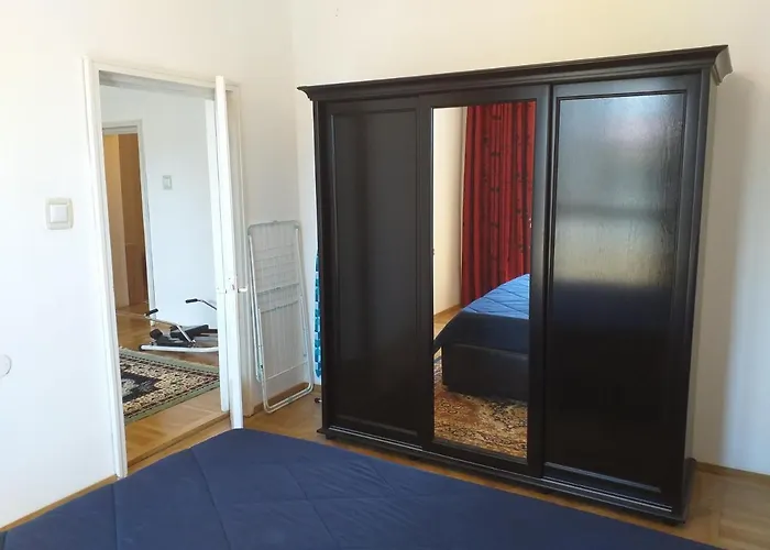 Promenada, 3 Camere, Langa Cazino, Faleza, Acvariu, Port Tomis, Plaja, Piata Ovidiu *