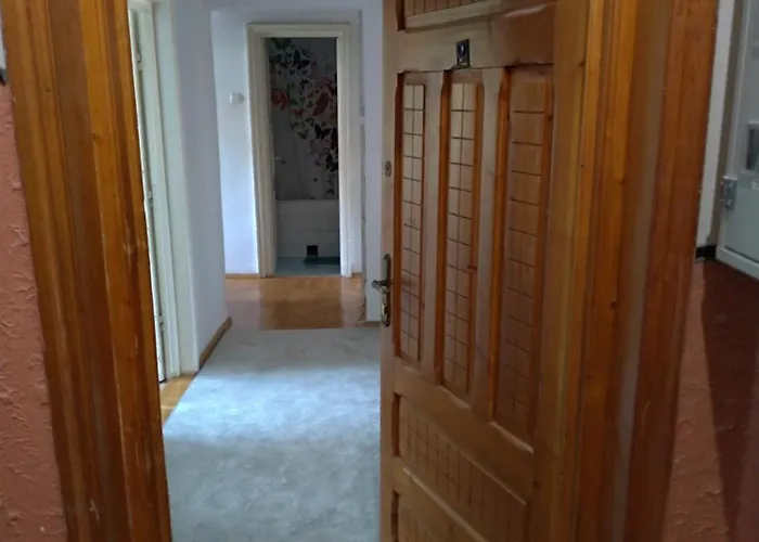 アパート Promenada, 3 Camere, Langa Cazino, Faleza, Acvariu, Port Tomis, Plaja, Piata Ovidiu