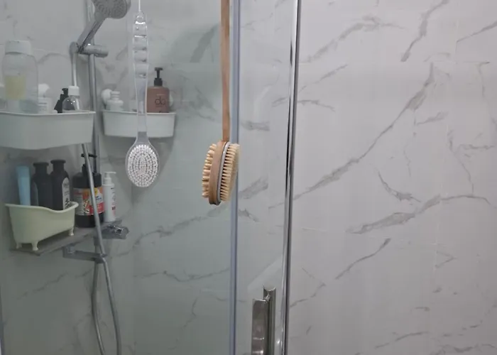 Promenada, 3 Camere, Langa Cazino, Faleza, Acvariu, Port Tomis, Plaja, Piata Ovidiu * コンスタンツァ