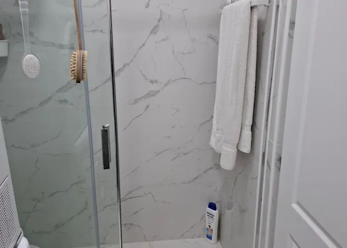 アパート Promenada, 3 Camere, Langa Cazino, Faleza, Acvariu, Port Tomis, Plaja, Piata Ovidiu