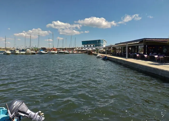 Promenada, 3 Camere, Langa Cazino, Faleza, Acvariu, Port Tomis, Plaja, Piata Ovidiu * コンスタンツァ