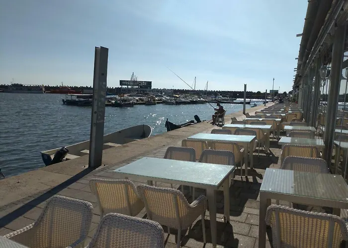 Promenada, 3 Camere, Langa Cazino, Faleza, Acvariu, Port Tomis, Plaja, Piata Ovidiu コンスタンツァ